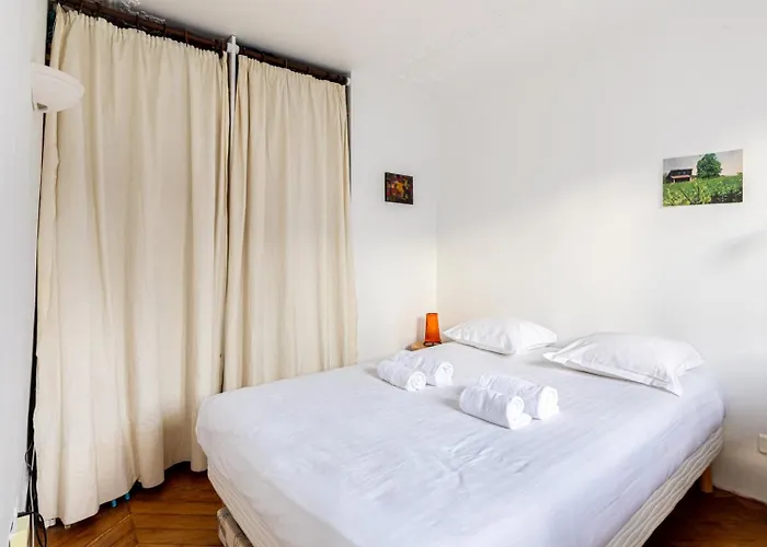 Guestready - Bright Parisian Charm • Chateau D'eau * Párizs
